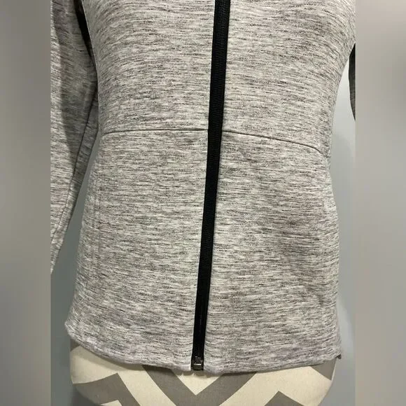 Lululemon Jacket - Picture 3 of 11